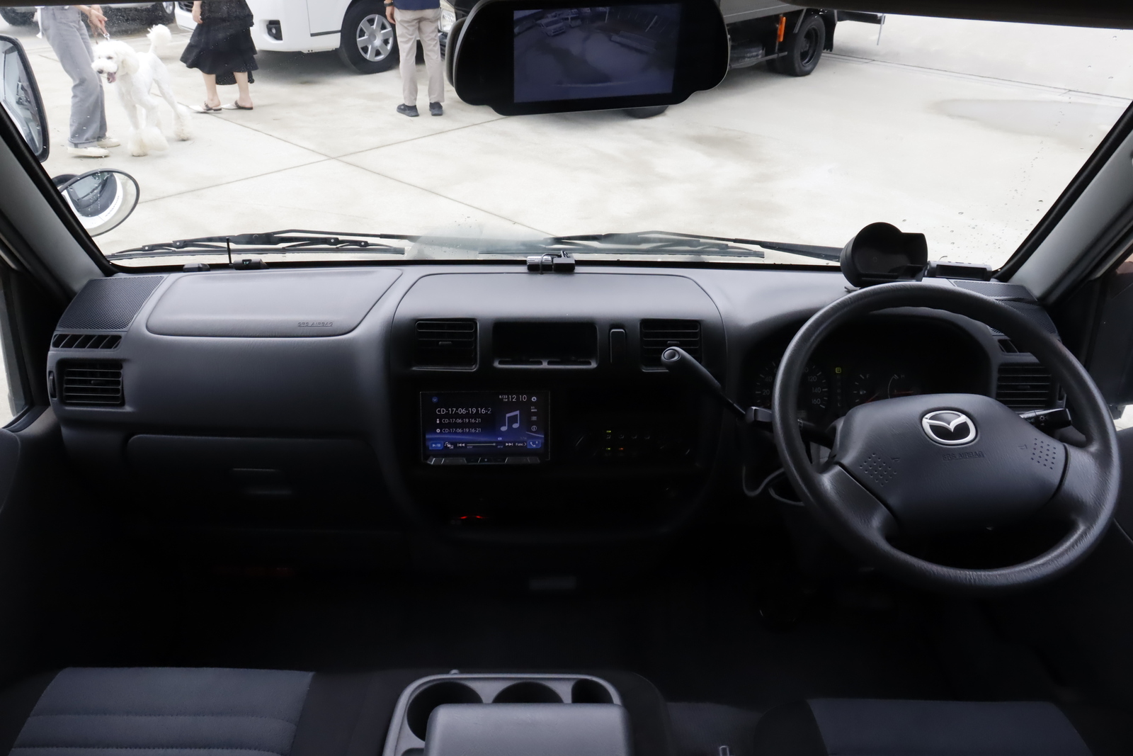 キャンピングカーキャブコン