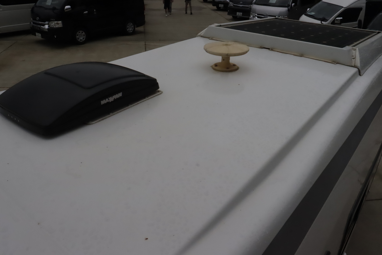 キャンピングカーキャブコン