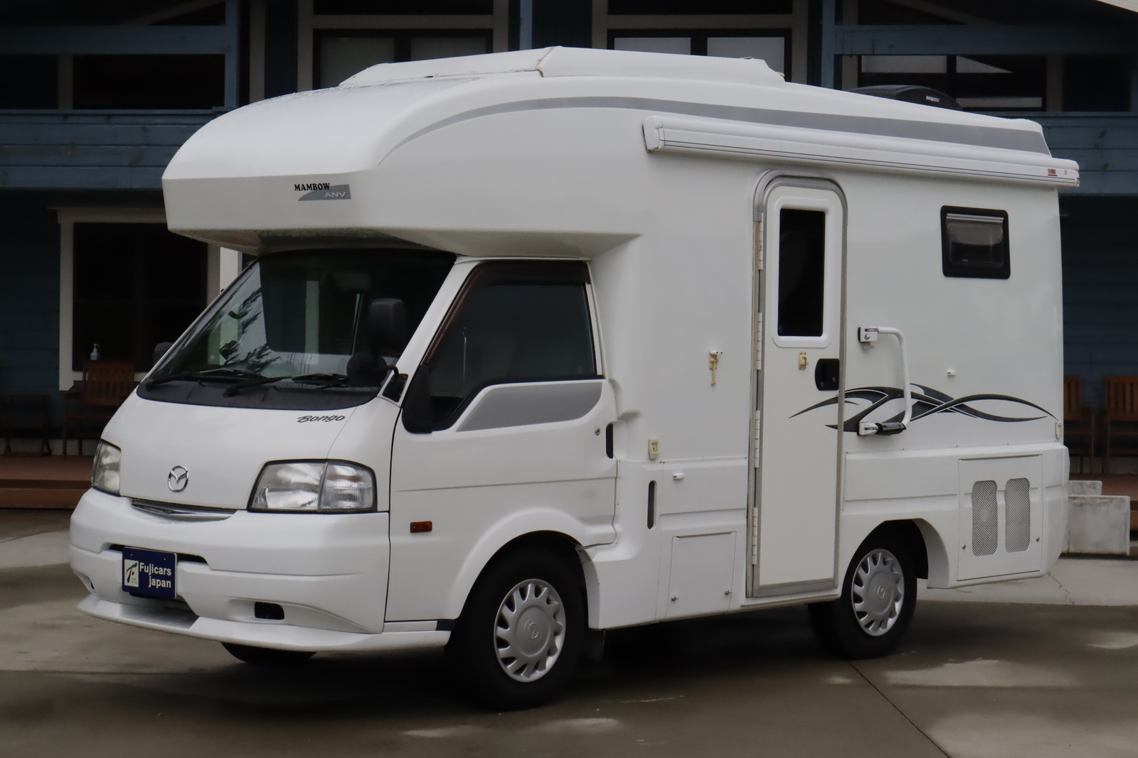 キャンピングカーキャブコン