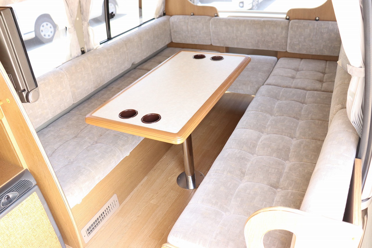 キャンピングカーバンコン