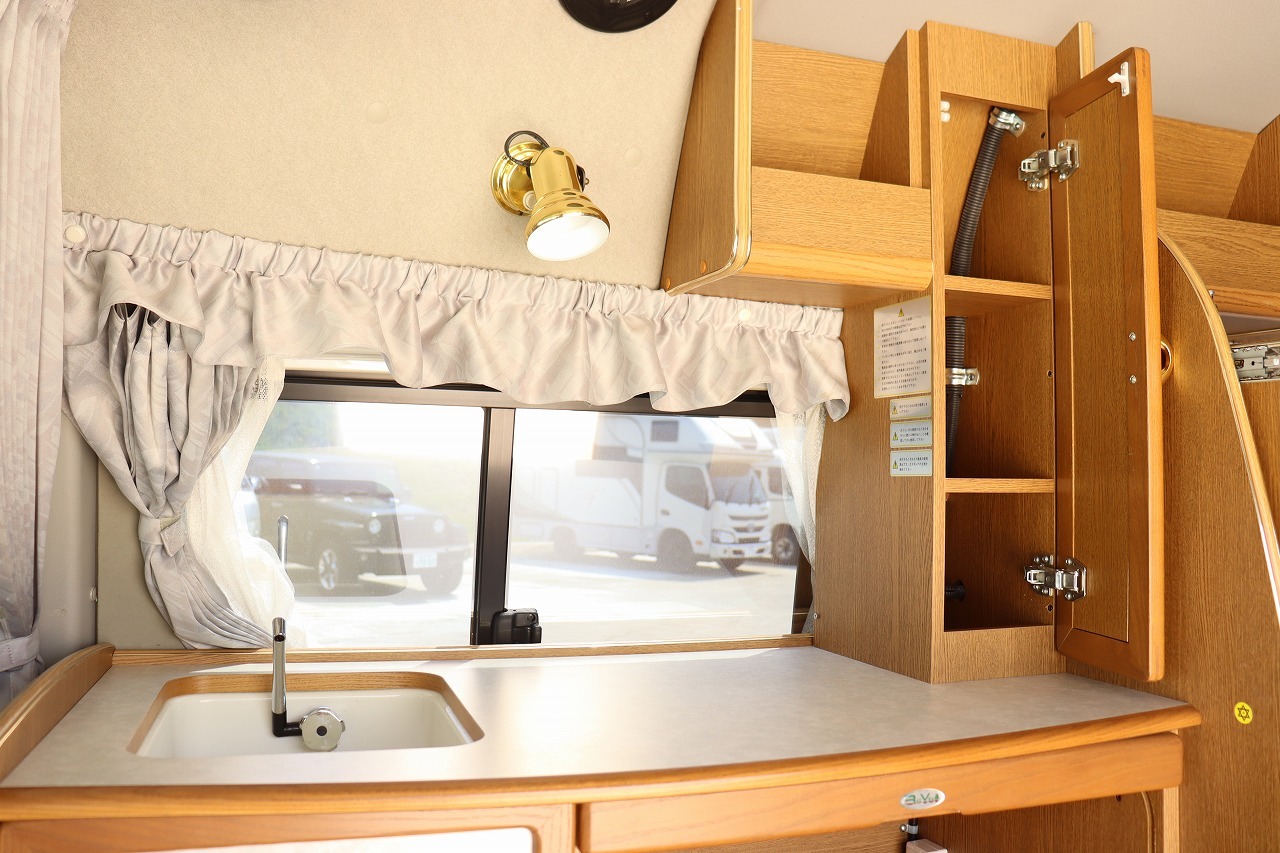 キャンピングカーバンコン