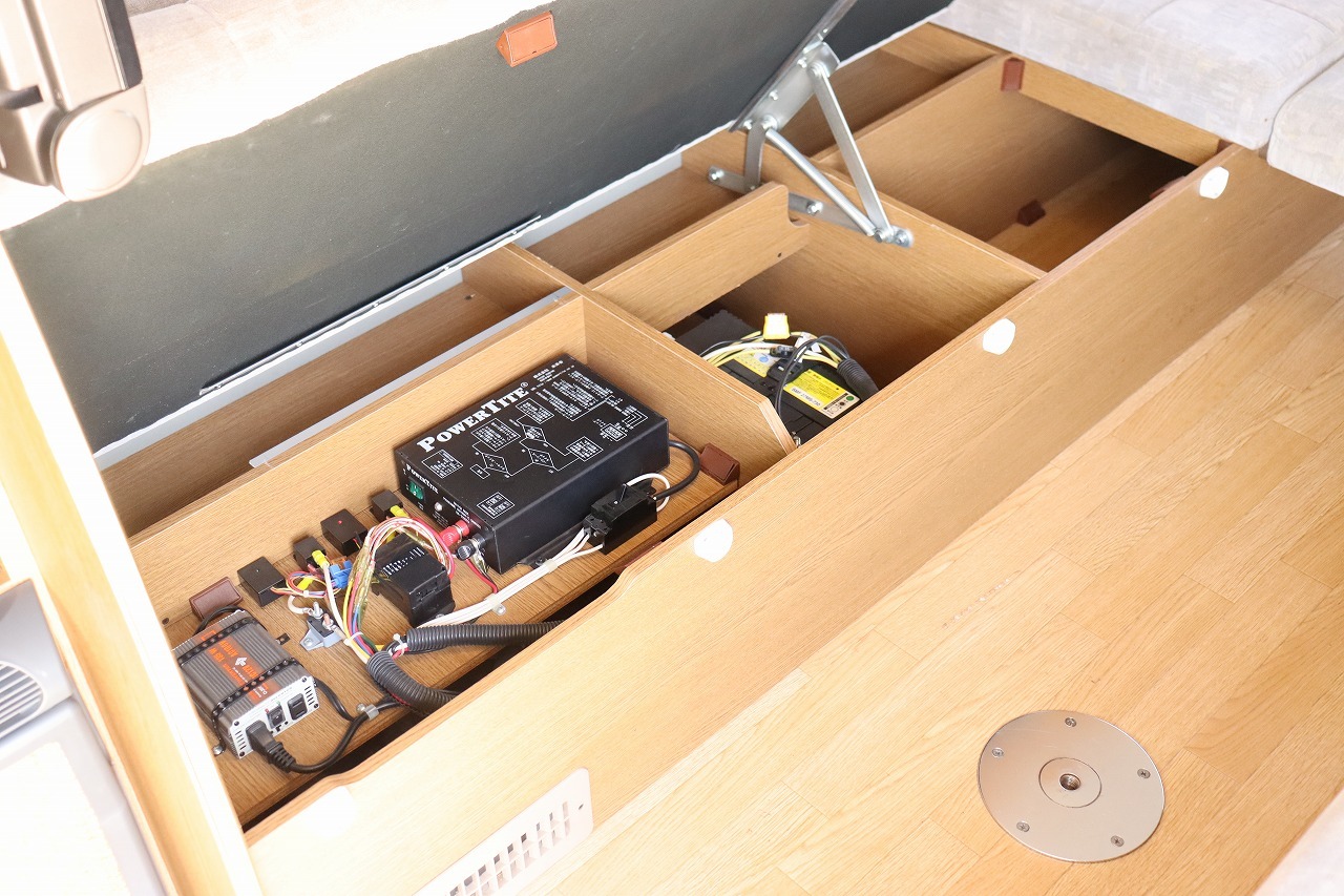 キャンピングカーバンコン