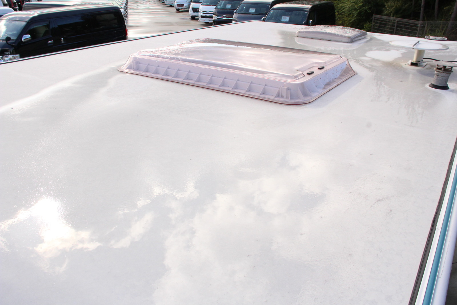 キャンピングカートレーラー