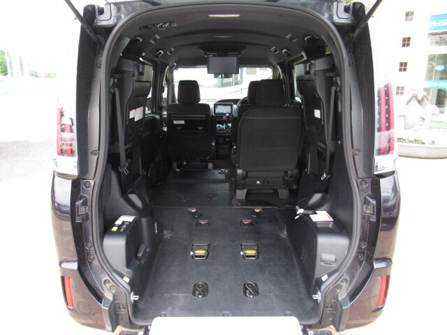 トヨタエスクァイア