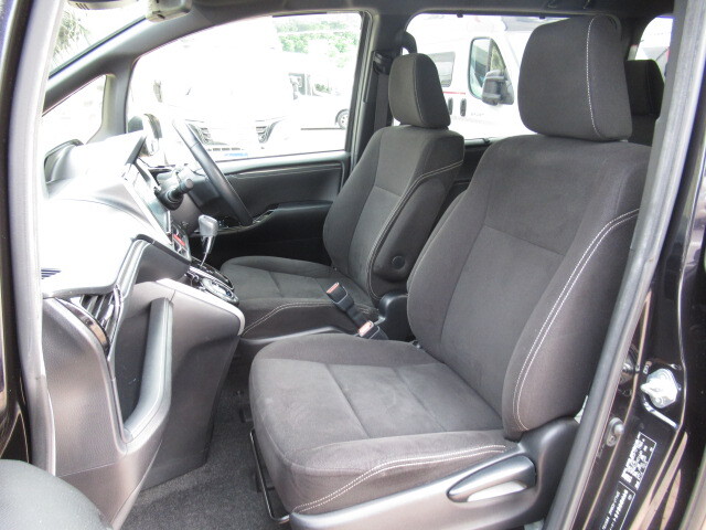 トヨタエスクァイア