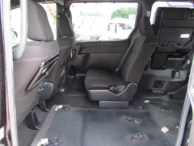 トヨタエスクァイア