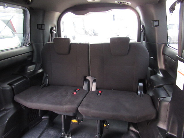 トヨタエスクァイア