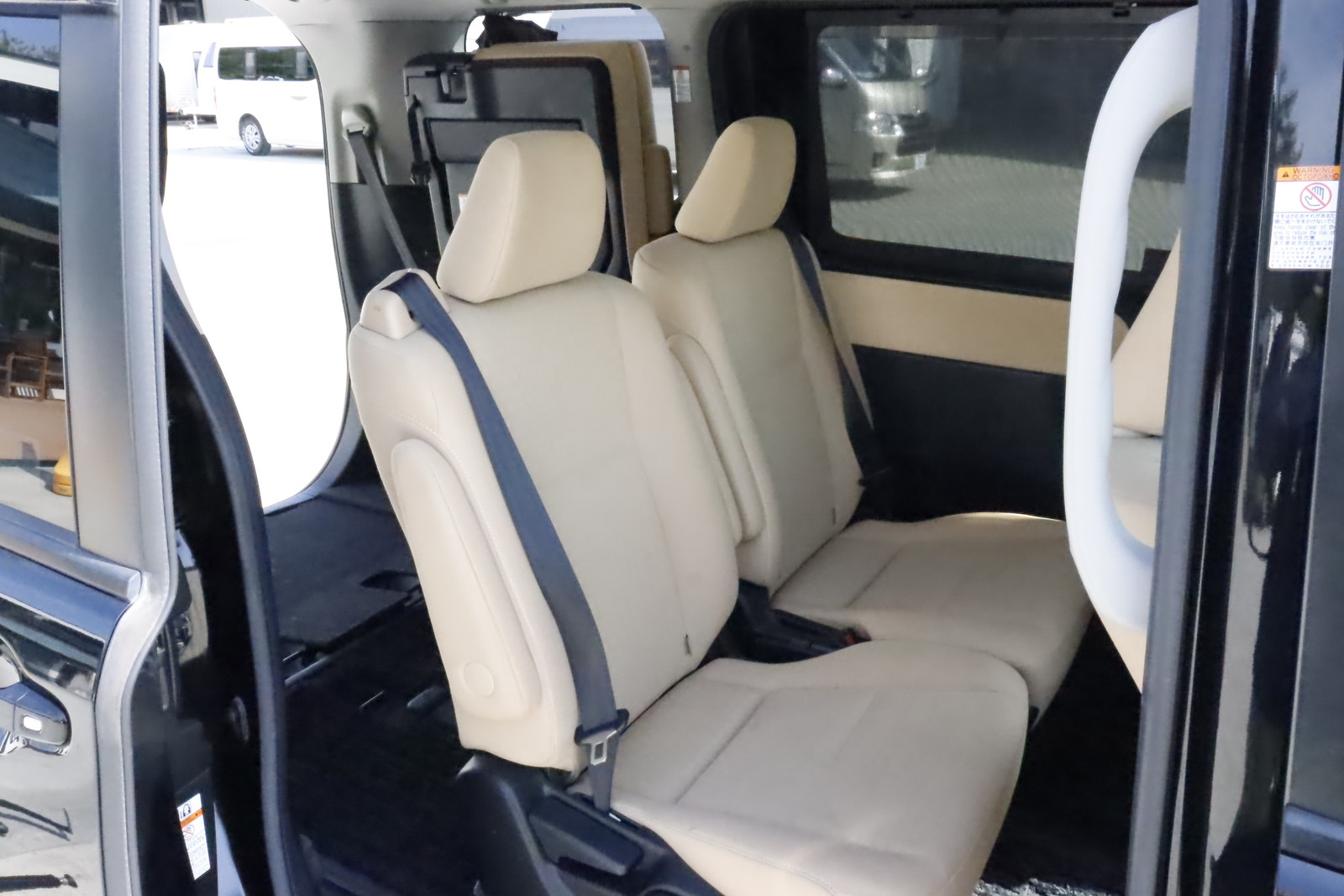 キャンピングカーバンコン