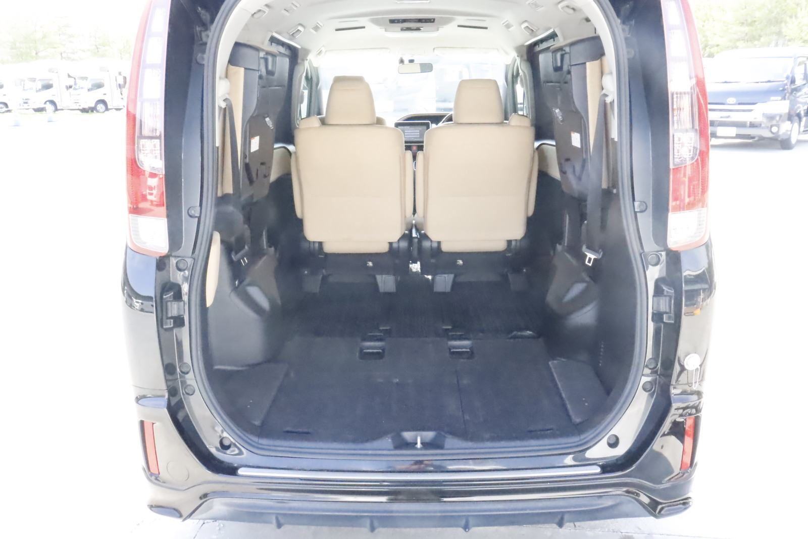 キャンピングカーバンコン