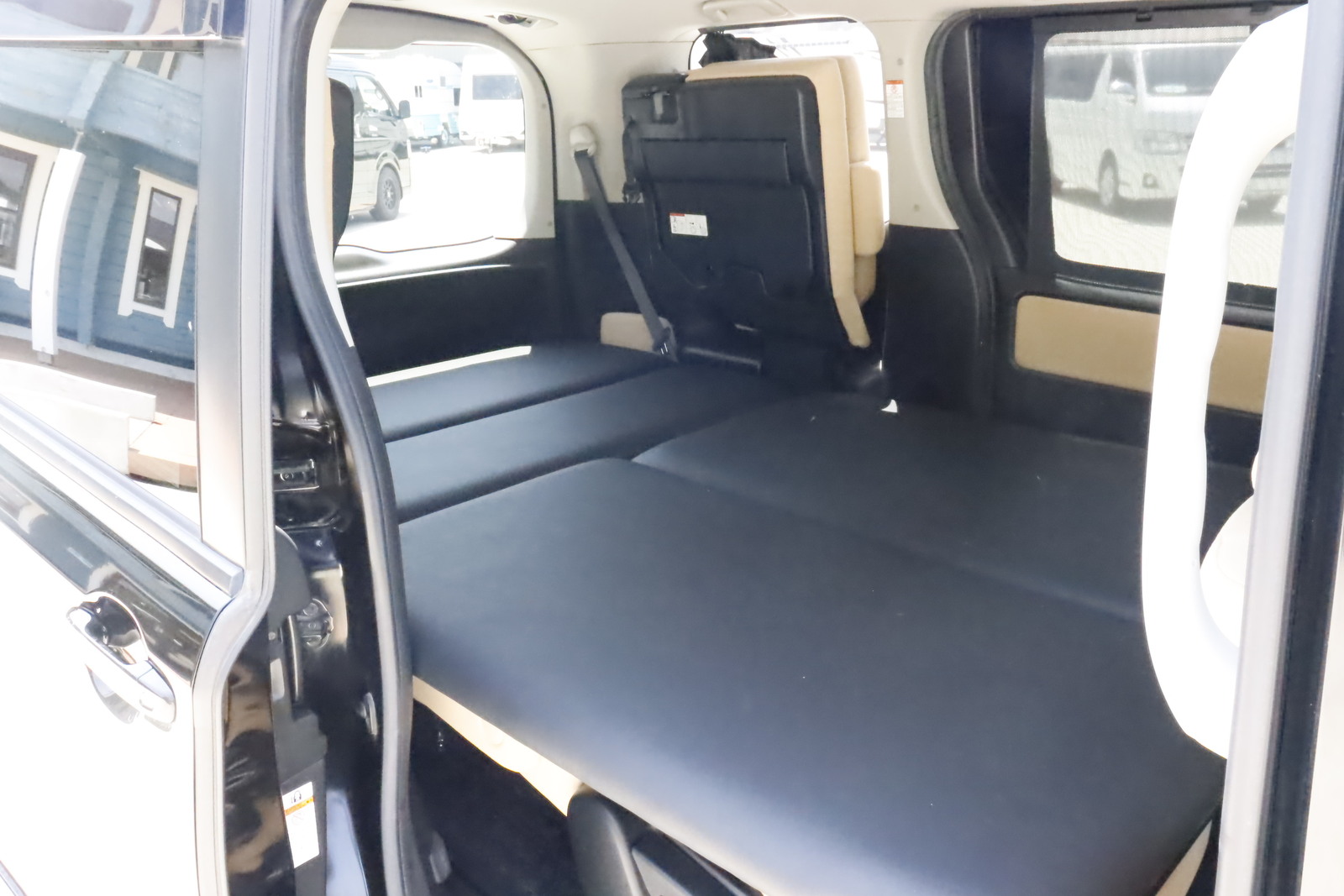 キャンピングカーバンコン