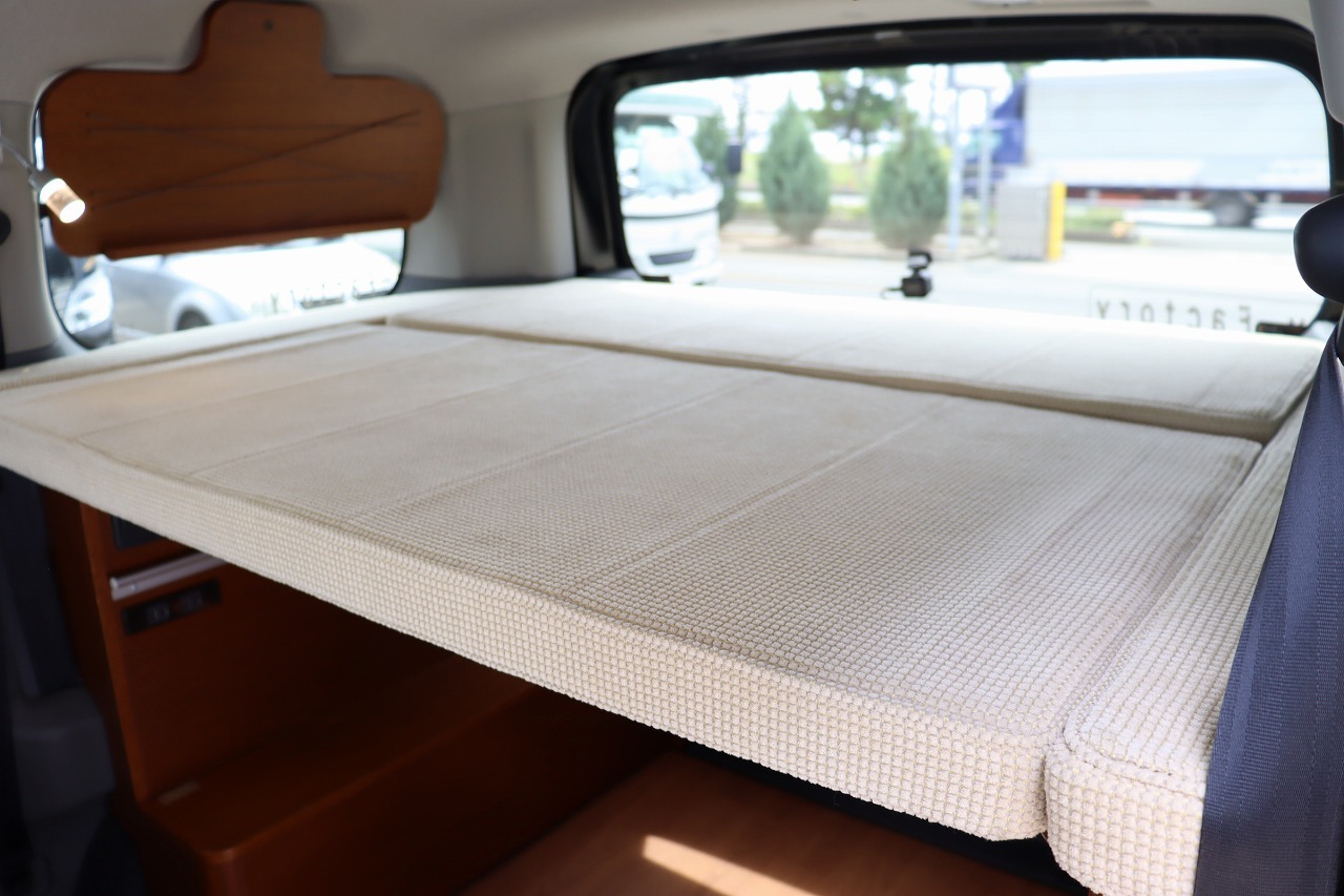 キャンピングカーバンコン