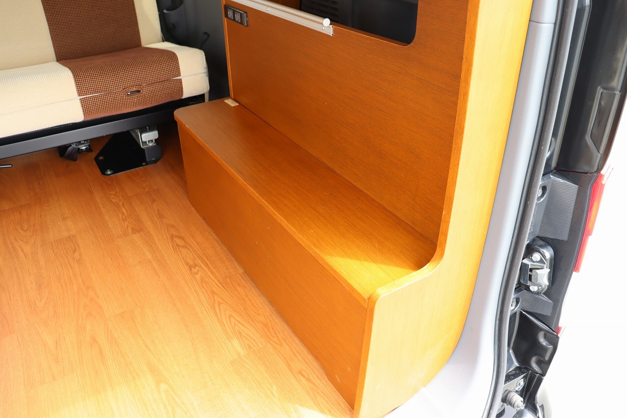 キャンピングカーバンコン