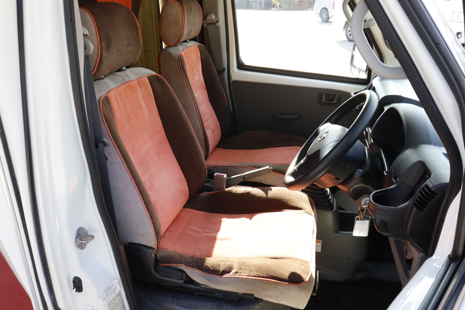 キャンピングカー軽キャンパー