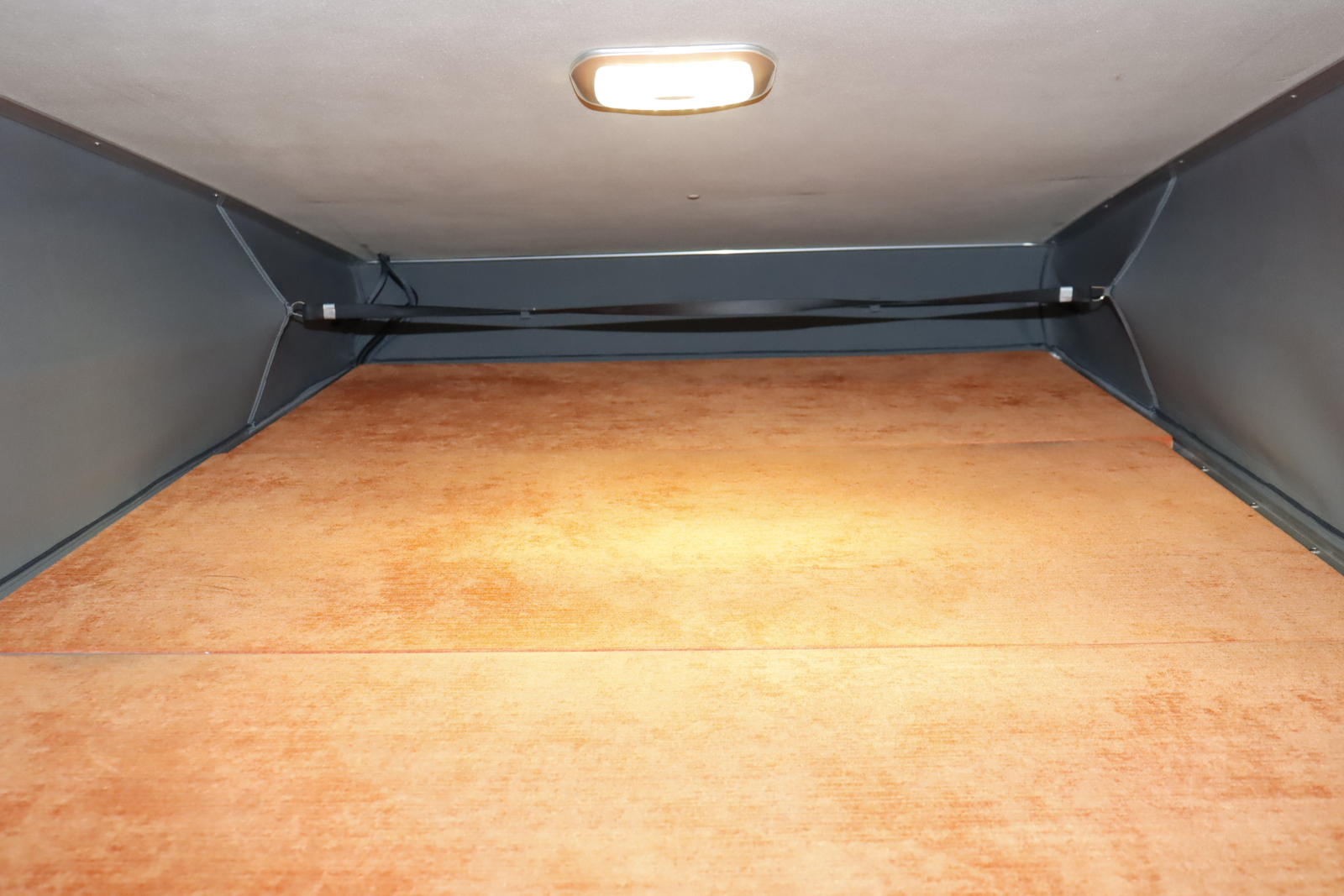 キャンピングカー軽キャンパー