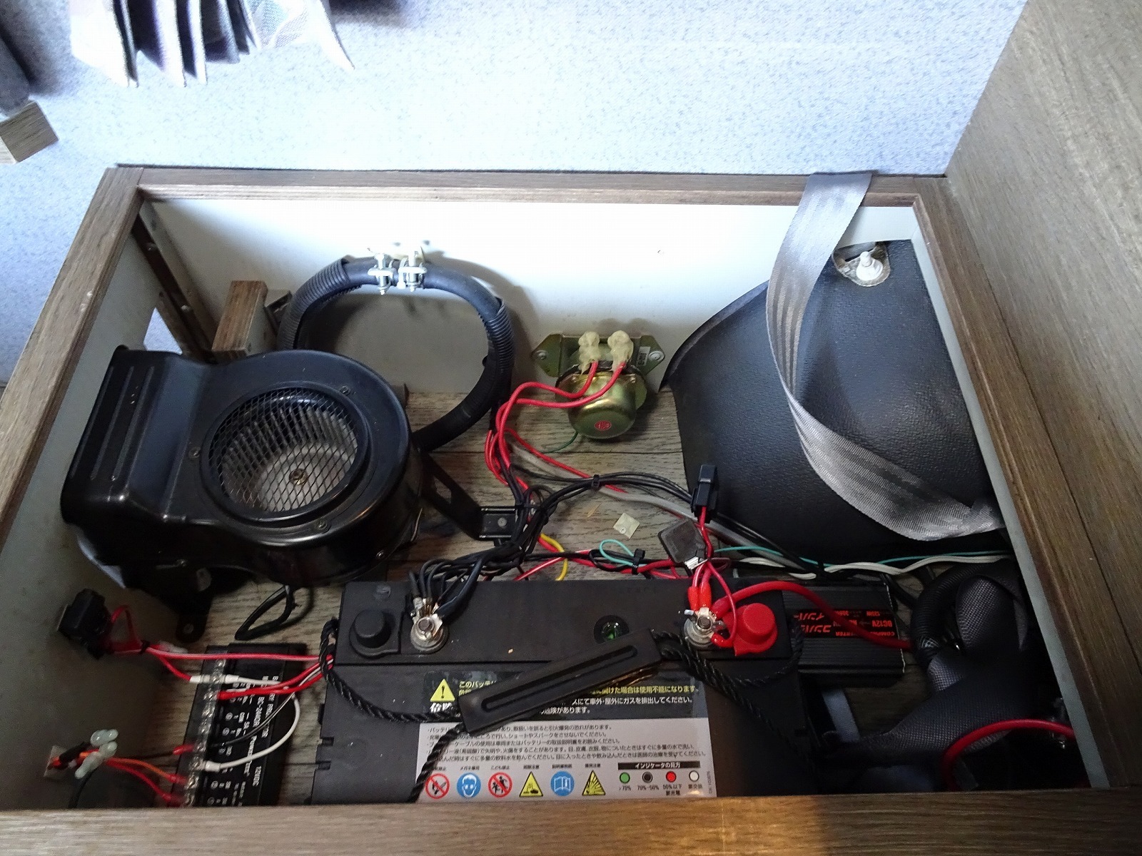 キャンピングカーバンコン