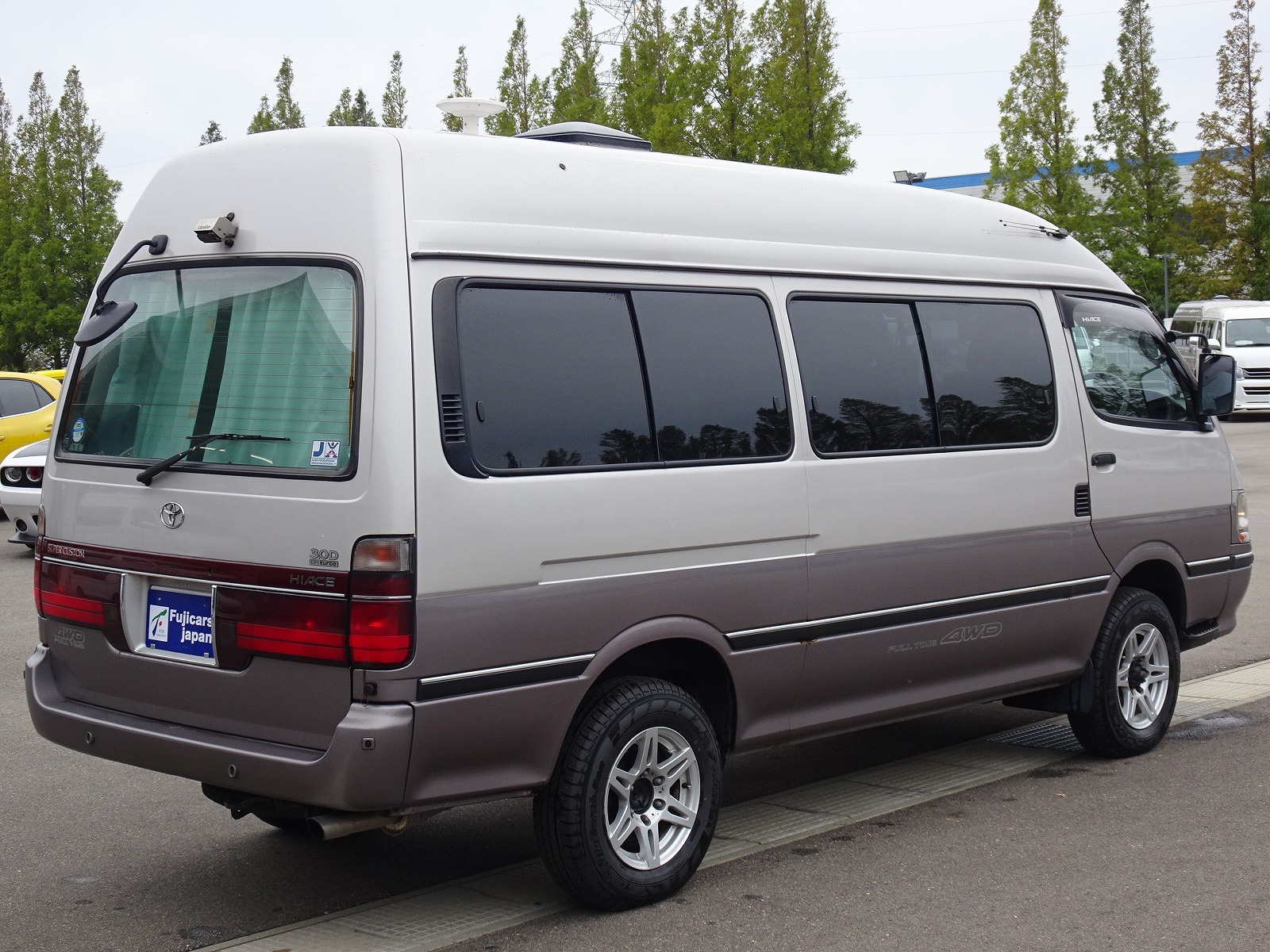 キャンピングカーバンコン