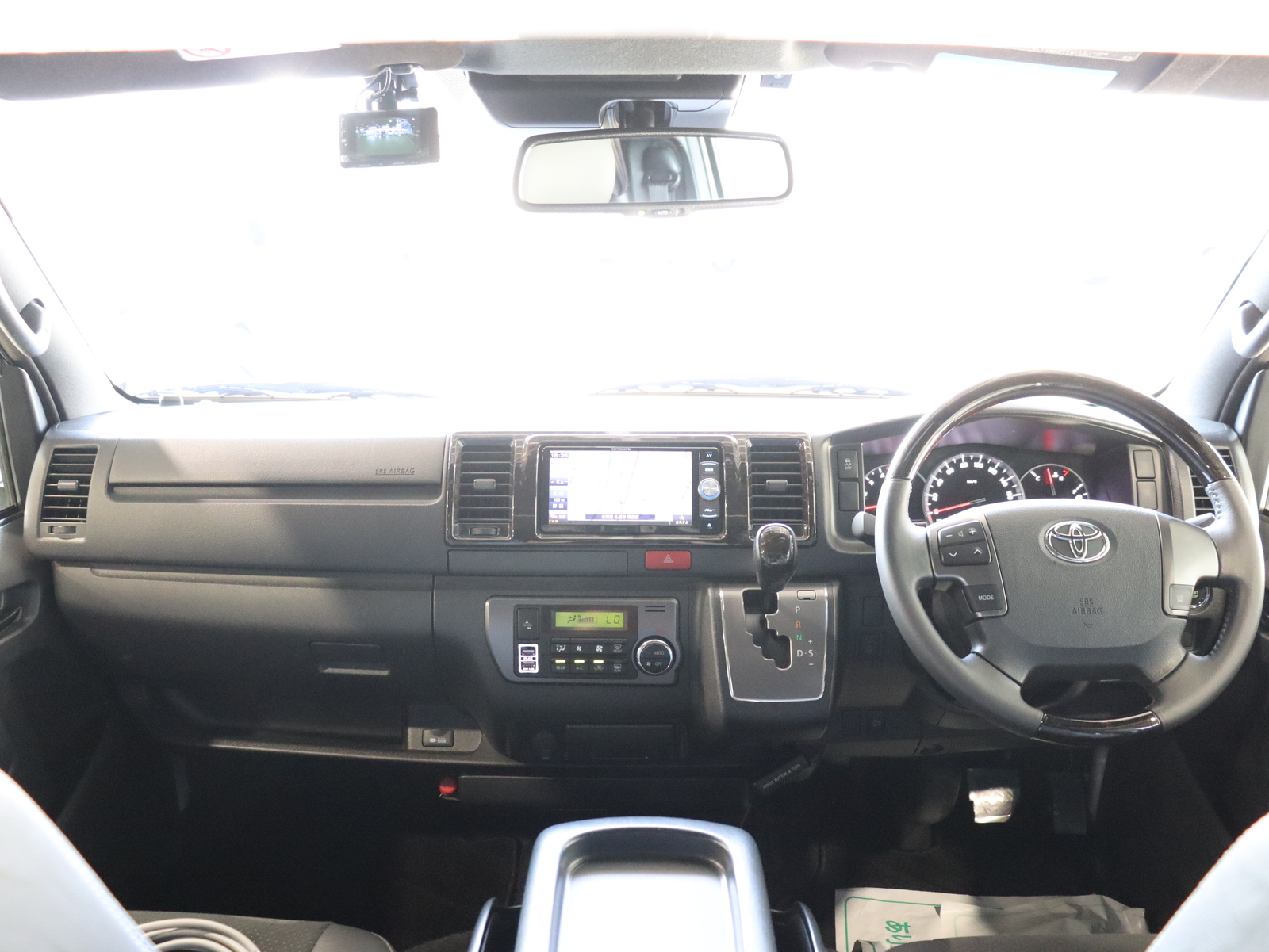 キャンピングカーバンコン