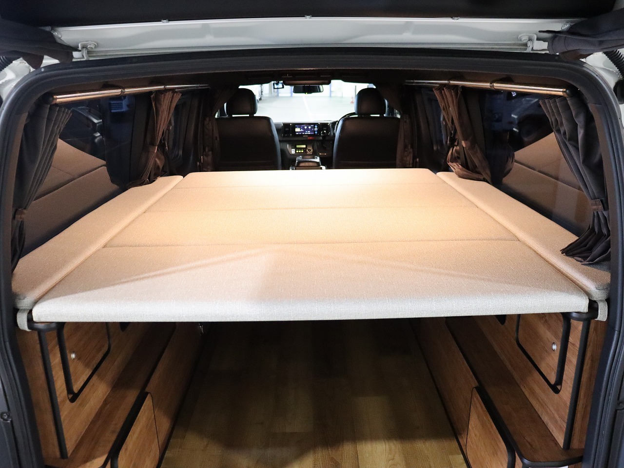 キャンピングカーバンコン