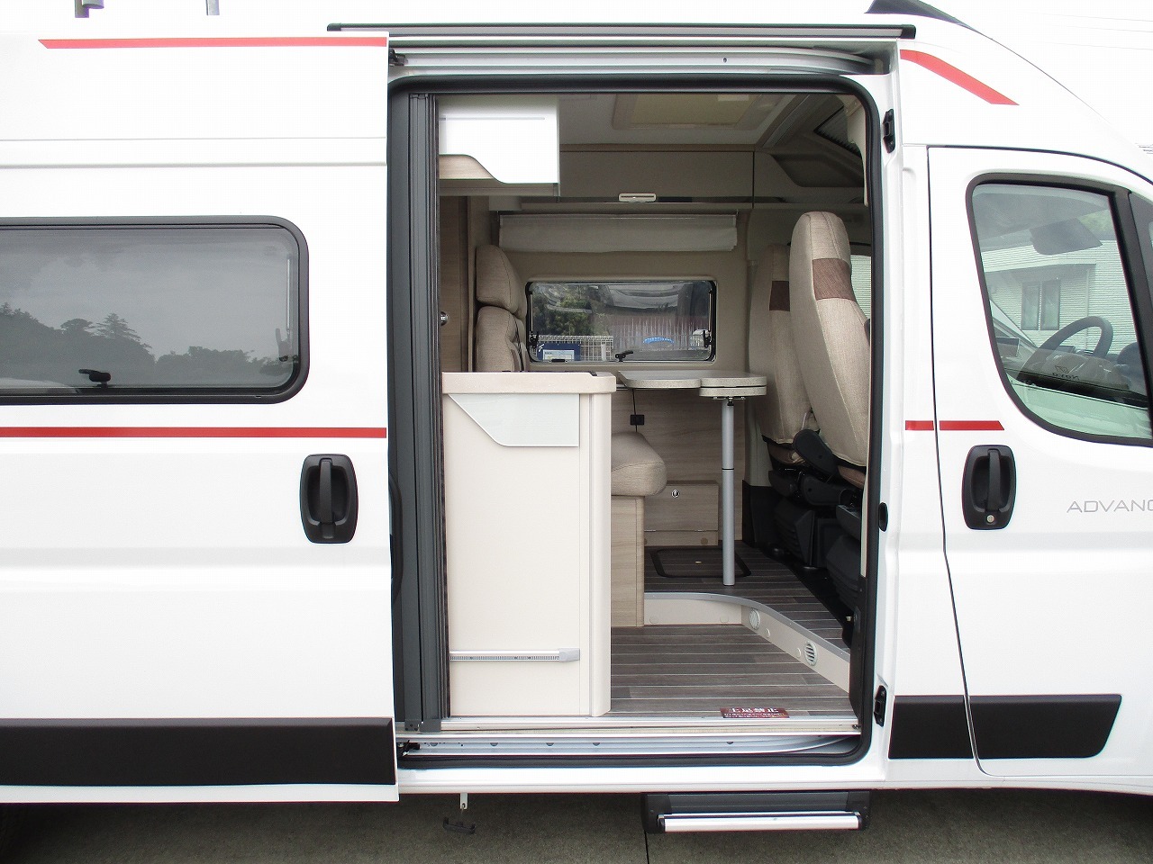 キャンピングカーバンコン