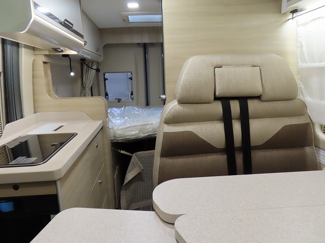 キャンピングカーバンコン