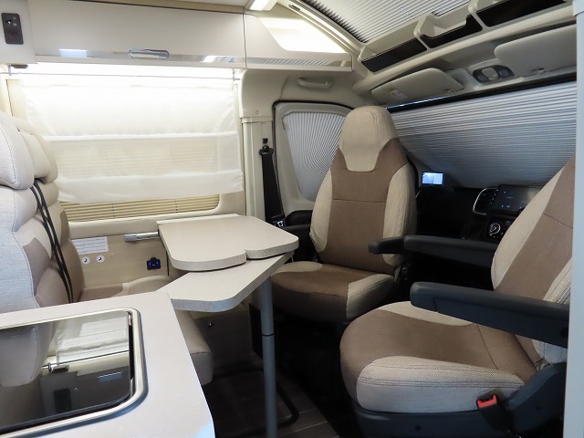 キャンピングカーバンコン