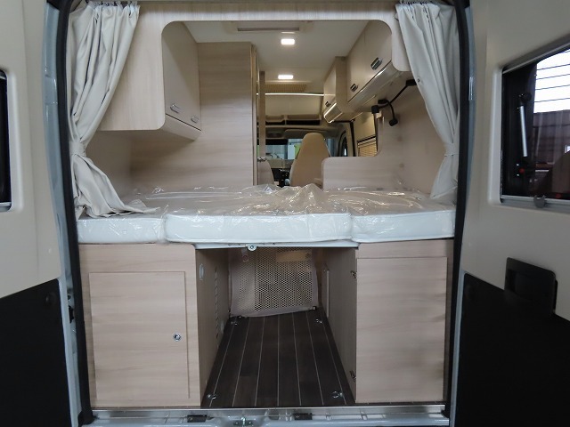 キャンピングカーバンコン