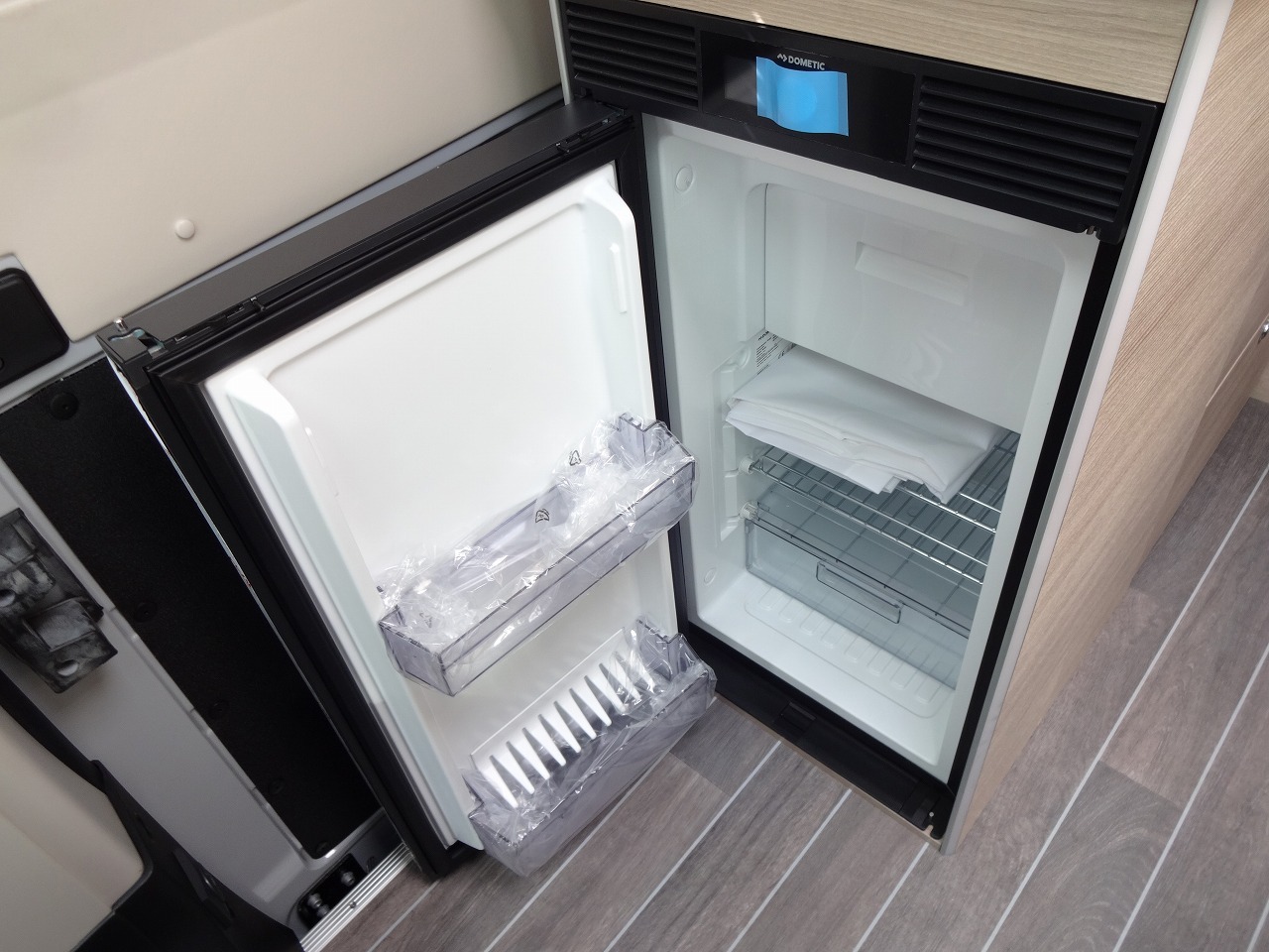 キャンピングカーバンコン