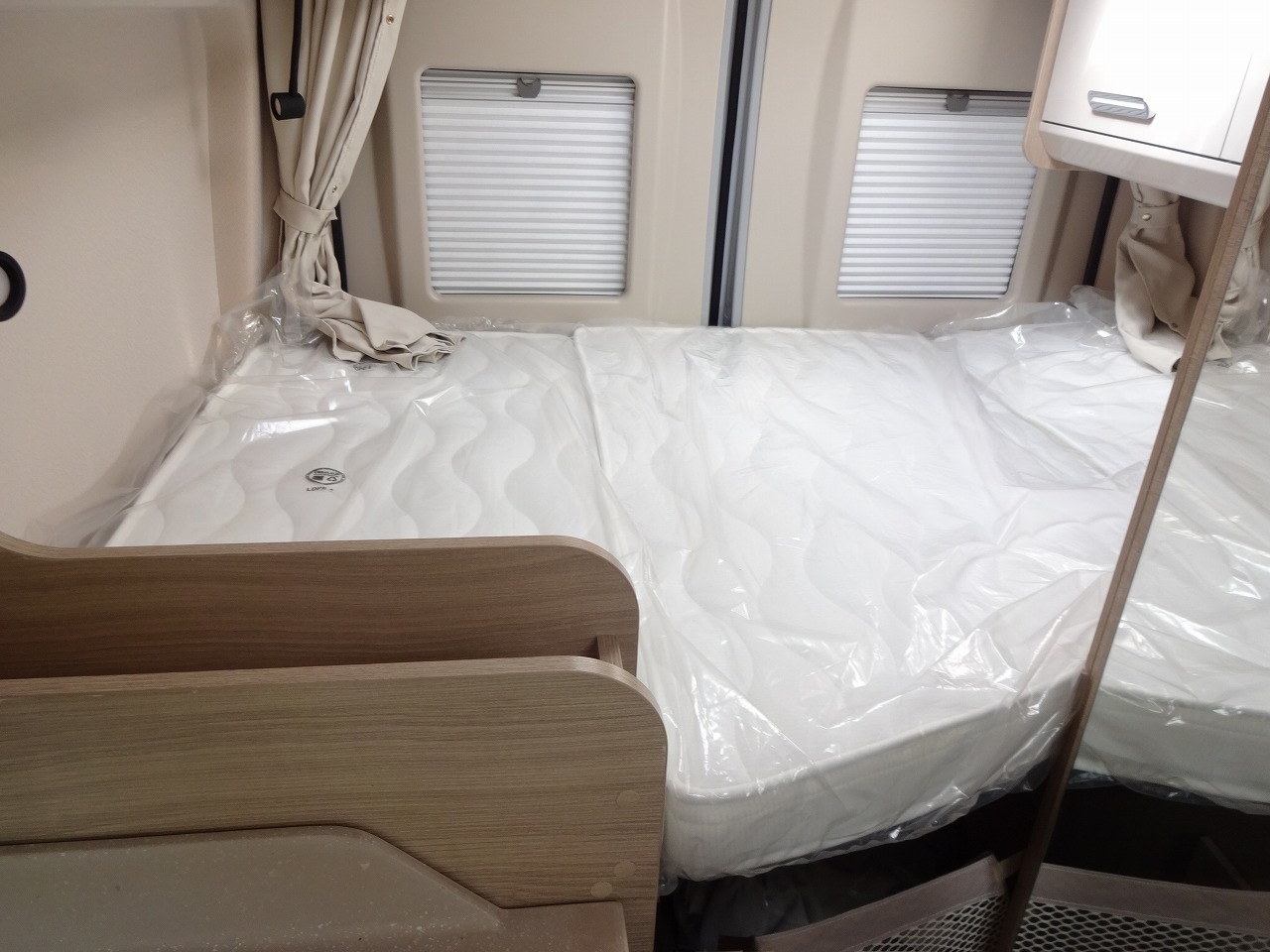 キャンピングカーバンコン