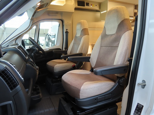 キャンピングカーバンコン