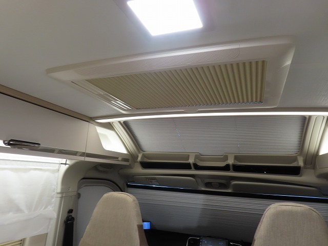 キャンピングカーバンコン