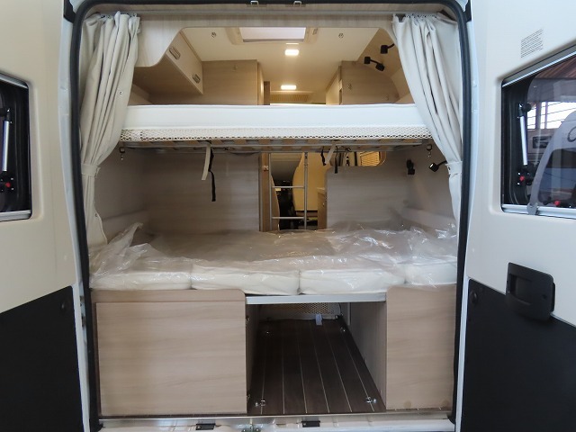 キャンピングカーバンコン