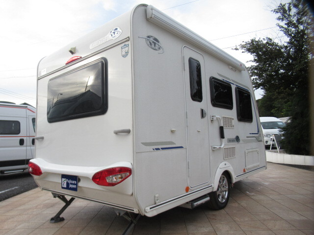 キャンピングカートレーラー