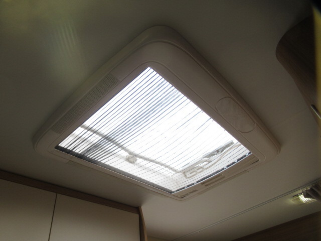 キャンピングカートレーラー