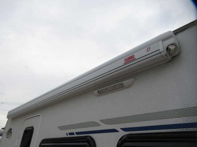 キャンピングカートレーラー