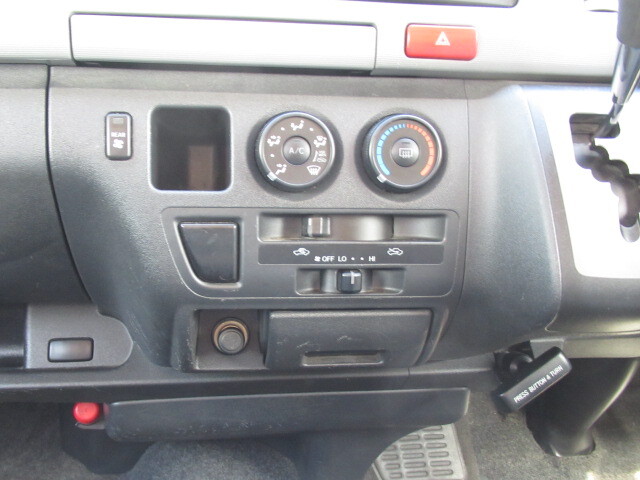 トヨタハイエース