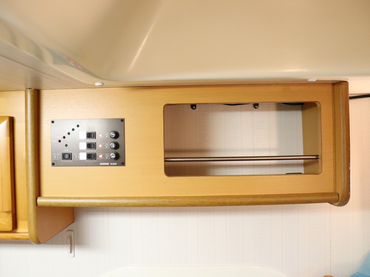 キャンピングカーキャブコン