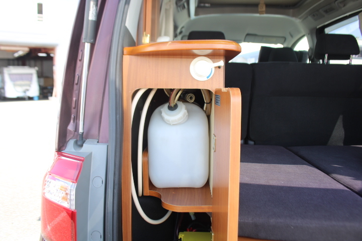 キャンピングカーバンコン