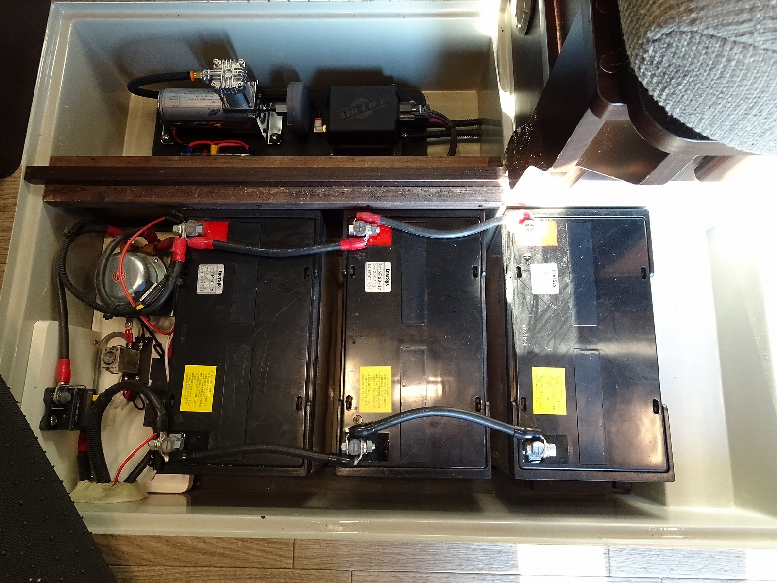 キャンピングカーキャブコン