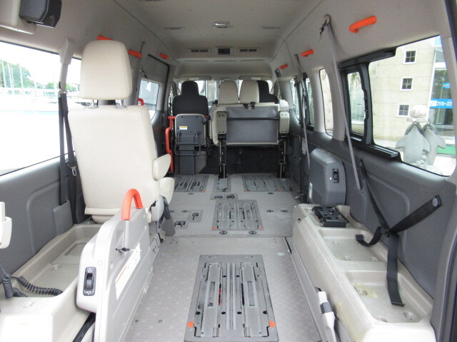 日産NV350キャラバン