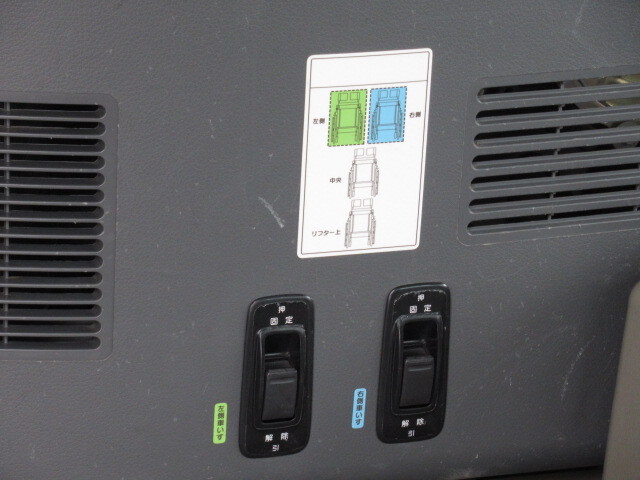 日産NV350キャラバン