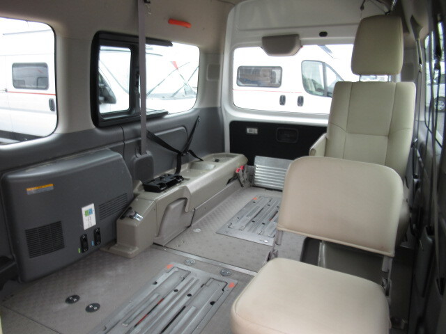 日産NV350キャラバン