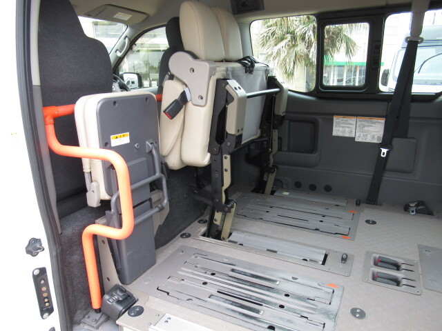 日産NV350キャラバン