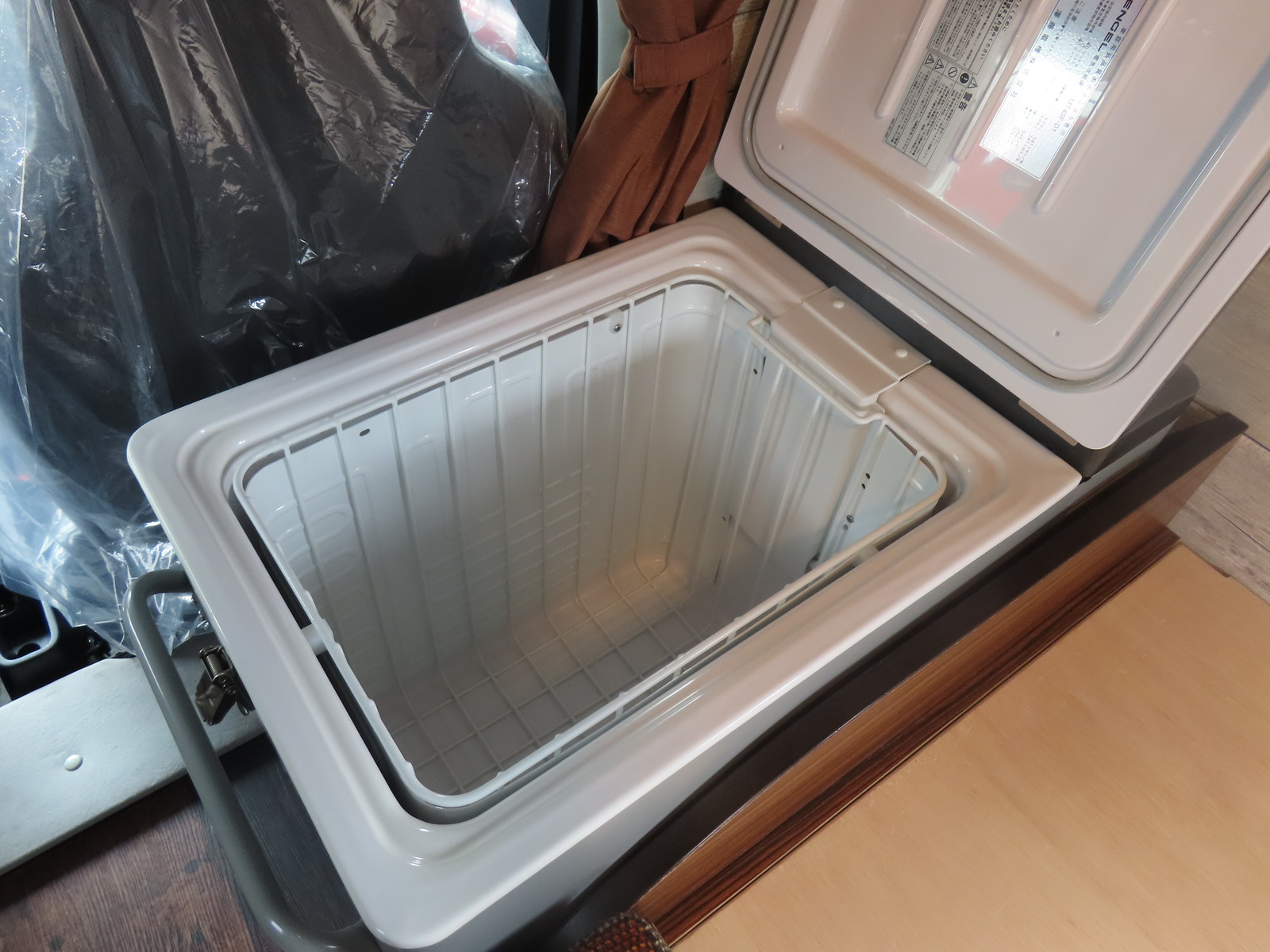 キャンピングカー軽キャンパー