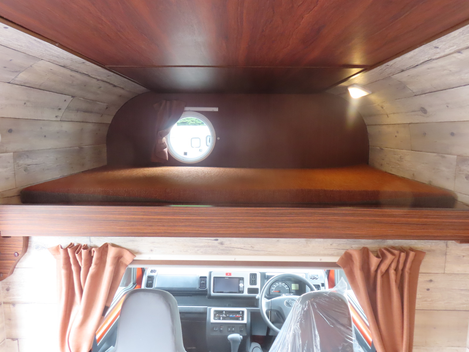 キャンピングカー軽キャンパー