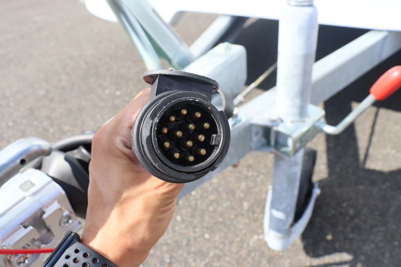 キャンピングカートレーラー