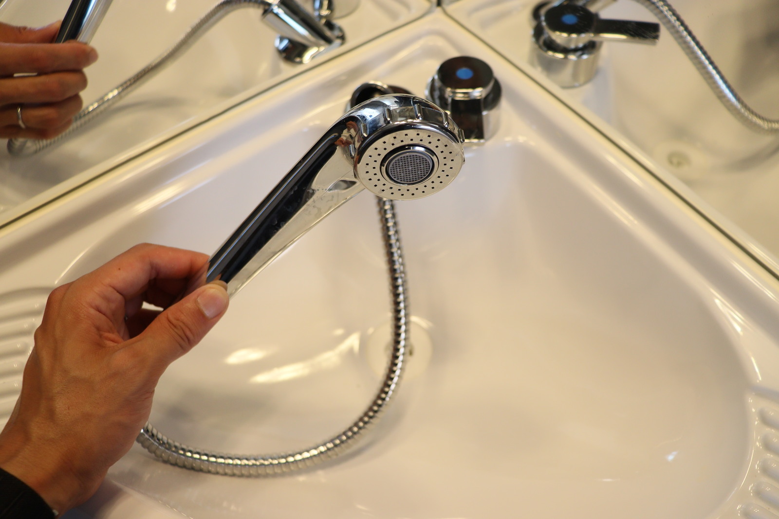 キャンピングカートレーラー