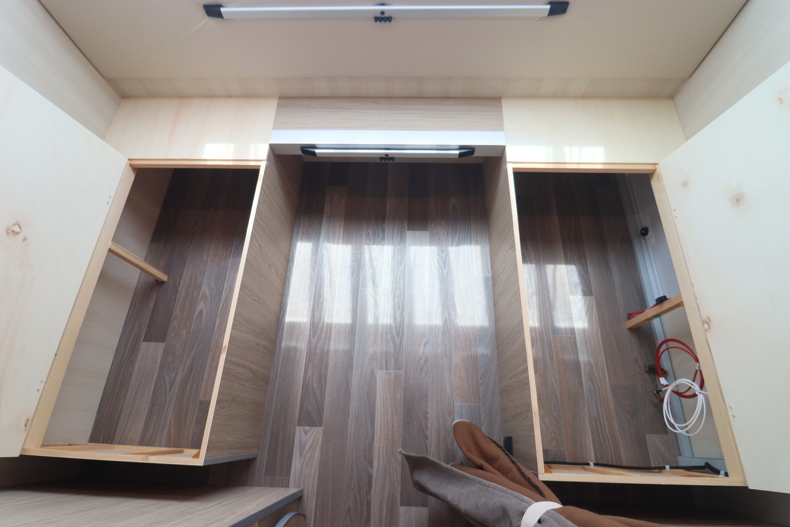 キャンピングカートレーラー