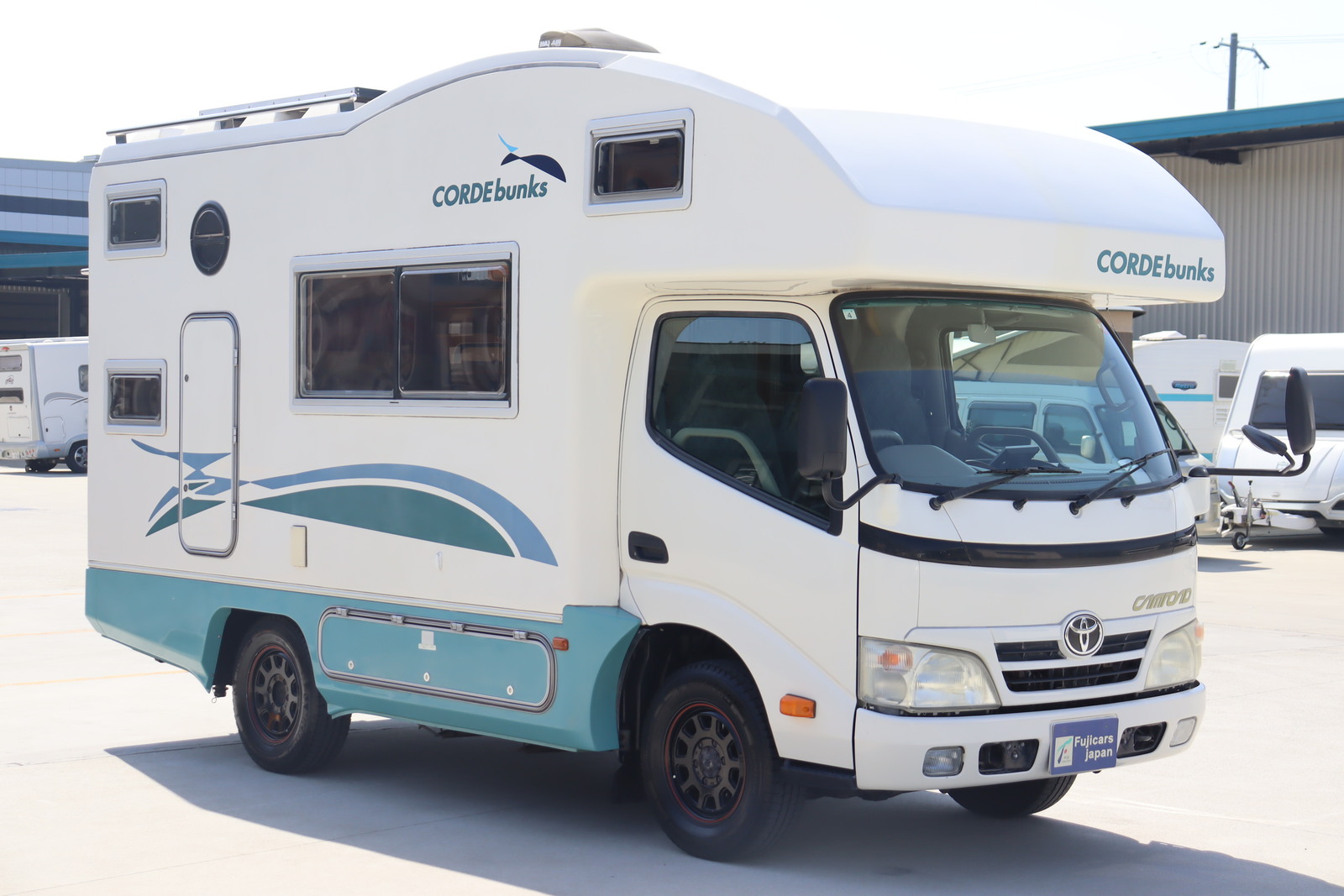 キャンピングカーキャブコン