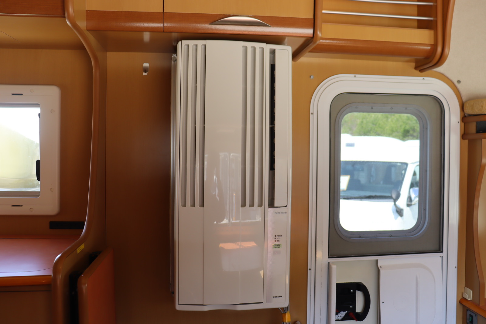 キャンピングカーキャブコン