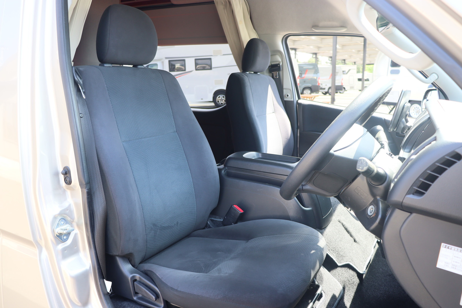 キャンピングカーバンコン